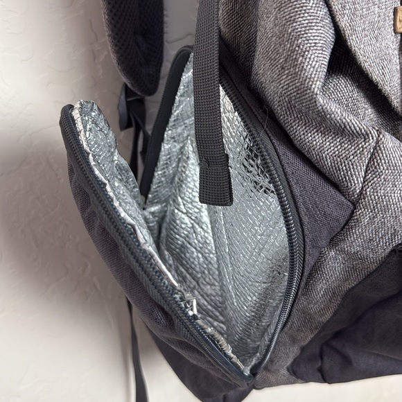 Eddie Bauer First Adventure baby backpack gray and brown - Picture 3 of 9